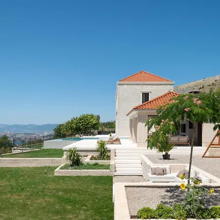 Βίλα Luxury Petra Split With A Stunning View *
